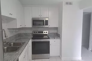 9954 SW 88th St, Miami, FL 33176 - Photo 8