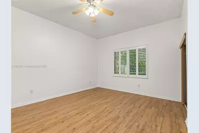 10168 Lombardy Dr, Tamarac, FL 33321 - Photo 8