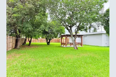 4340 SW 19th St, West Park, FL 33023 - Photo 60
