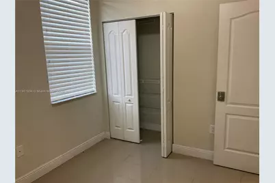 798 NE 43 St, Oakland Park, FL 33334 - Photo 30