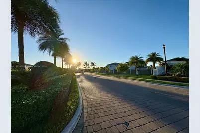 1020 SE 26th Ter, Homestead, FL 33035 - Photo 46