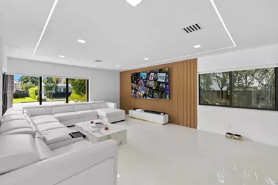 1117 Adams St, Hollywood, FL 33019 - Photo 6