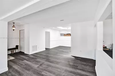 6300 SW 62nd Pl, South Miami, FL 33143 - Photo 8