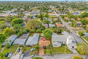 608 NW 9th St, Hallandale Beach, FL 33009 - Photo 26