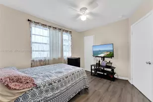 608 NW 9th St, Hallandale Beach, FL 33009 - Photo 14