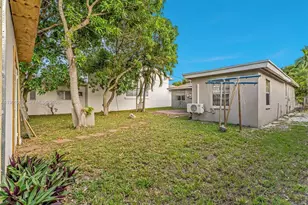 608 NW 9th St, Hallandale Beach, FL 33009 - Photo 24