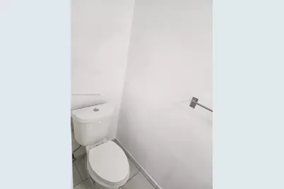 4505 W 15th Ave #703, Hialeah, FL 33012 - Photo 26