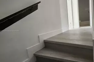 4505 W 15th Ave, Hialeah, FL 33012 - Photo 12