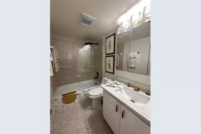 1200 Saint Charles Pl #618, Pembroke Pines, FL 33026 - Photo 12