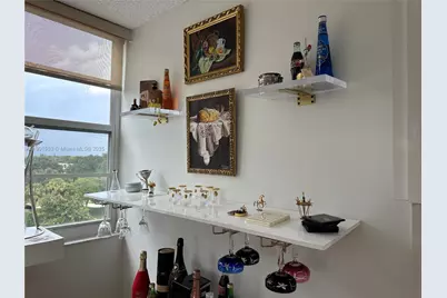 1200 Saint Charles Pl #618, Pembroke Pines, FL 33026 - Photo 6