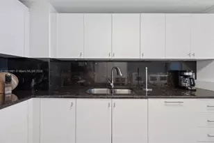 6899 Collins Ave, Miami Beach, FL 33141 - Photo 12