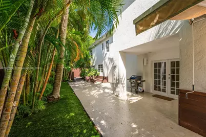 140 N Hibiscus Dr, Miami Beach, FL 33139 - Photo 34