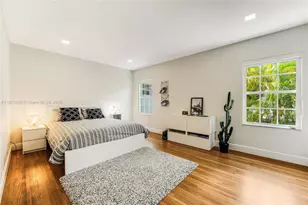 140 N Hibiscus Dr, Miami Beach, FL 33139 - Photo 24