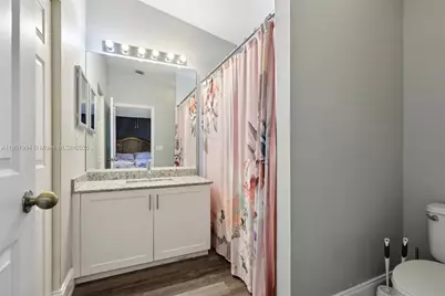 20888 NW 1st St, Pembroke Pines, FL 33029 - Photo 32