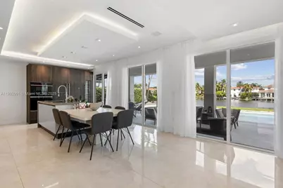 11325 NW 66th St, Doral, FL 33178 - Photo 24