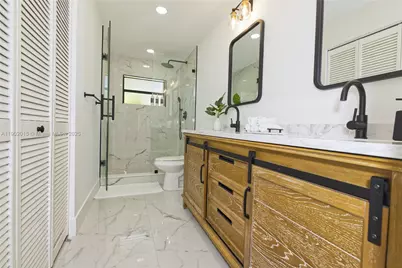 10395 NW 42nd Dr, Coral Springs, FL 33065 - Photo 4