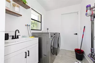 10395 NW 42nd Dr, Coral Springs, FL 33065 - Photo 34