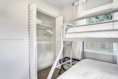 1573 NE 30th Ct, Pompano Beach, FL 33064 - Photo 8