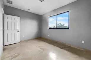 1736 NE 9th Dr, Homestead, FL 33033 - Photo 10