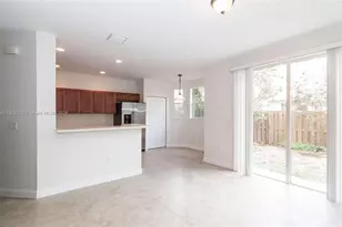 1027 NE 207th St, Miami, FL 33179 - Photo 8