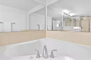 16699 Collins Ave, Sunny Isles Beach, FL 33160 - Photo 24