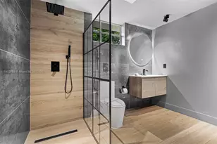 13751 NE 1st Ave, Miami, FL 33161 - Photo 32