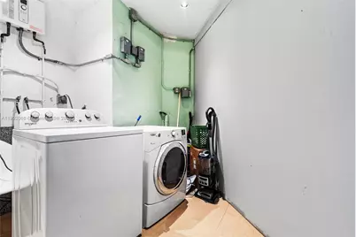 13751 NE 1st Ave, Miami, FL 33161 - Photo 40