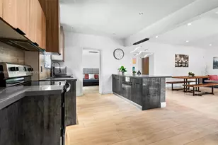 13751 NE 1st Ave, Miami, FL 33161 - Photo 16