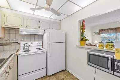 197 Prescott J #197, Deerfield Beach, FL 33442 - Photo 12