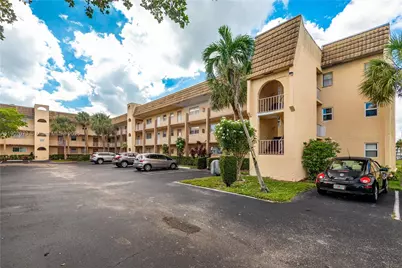 8345 Sunrise Lakes Blvd #210, Sunrise, FL 33322 - Photo 2