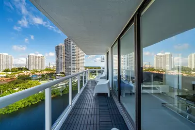 20505 E Country Club Drive #1232, Aventura, FL 33180 - Photo 4