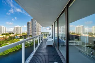 20505 E Country Club Dr, Aventura, FL 33180 - Photo 4