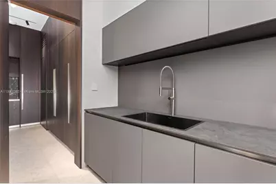 1800 W 27th St, Miami Beach, FL 33140 - Photo 20
