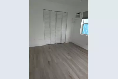 323 Washington Ave #6, Miami Beach, FL 33139 - Photo 4