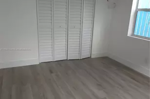 323 Washington Ave, Miami Beach, FL 33139 - Photo 4