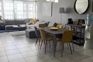 1301 NE Miami Gardens Dr, Miami, FL 33179 - Photo 4