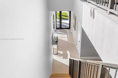 1220 NE 13th Ave, Fort Lauderdale, FL 33304 - Photo 44