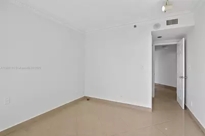 20185 E Country Club Dr #1405, Aventura, FL 33180 - Photo 30