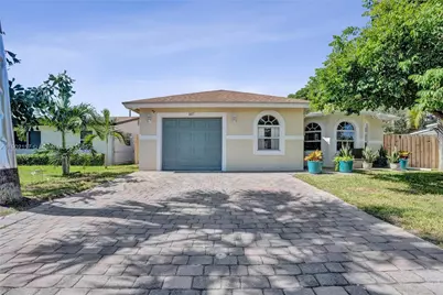1607 S N St, Lake Worth, FL 33460 - Photo 1