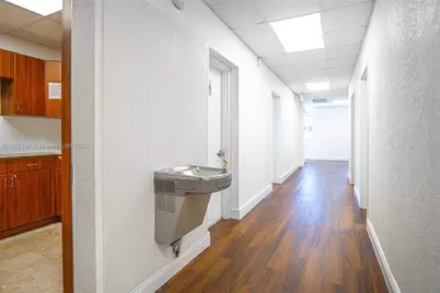 3401 NW 7th St, Miami, FL 33125 - Photo 10