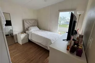 575 SW 131st Ave, Davie, FL 33325 - Photo 8