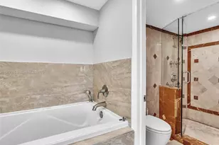 16570 NE 26th Ave, North Miami Beach, FL 33160 - Photo 20