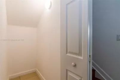 11341 SW 233rd St, Homestead, FL 33032 - Photo 10