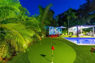 710 NE 141st St, North Miami, FL 33161 - Photo 48