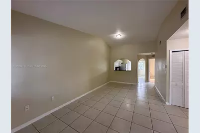 2921 SE 12th Rd #203-56, Homestead, FL 33035 - Photo 2