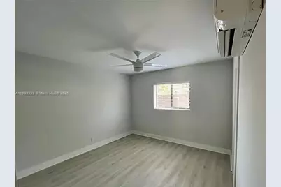 1273 NE 38th St #1, Oakland Park, FL 33334 - Photo 8