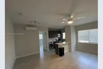 1273 NE 38th St #1, Oakland Park, FL 33334 - Photo 6