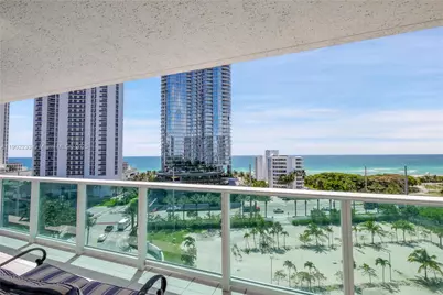 100 Bayview Dr #1008, Sunny Isles Beach, FL 33160 - Photo 18