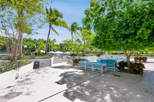 100 Bayview Dr, Sunny Isles Beach, FL 33160 - Photo 40