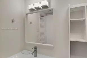 100 Bayview Dr, Sunny Isles Beach, FL 33160 - Photo 28